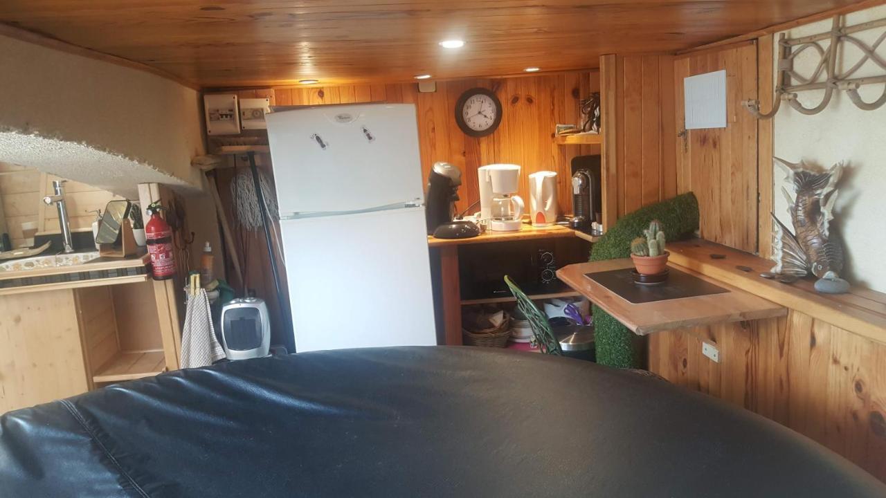 Nouveau ! Chambre D'Hote Insolite Privee " Coeurs De Pirates A Bali En Provence" Spa Sauna Massages Dans Cadre Exotique D'Amenagements Exterieurs D'Exception Ete Comme Hiver Bienvenue !!! กาวาแลร์-ซูร์-แมร์ ภายนอก รูปภาพ