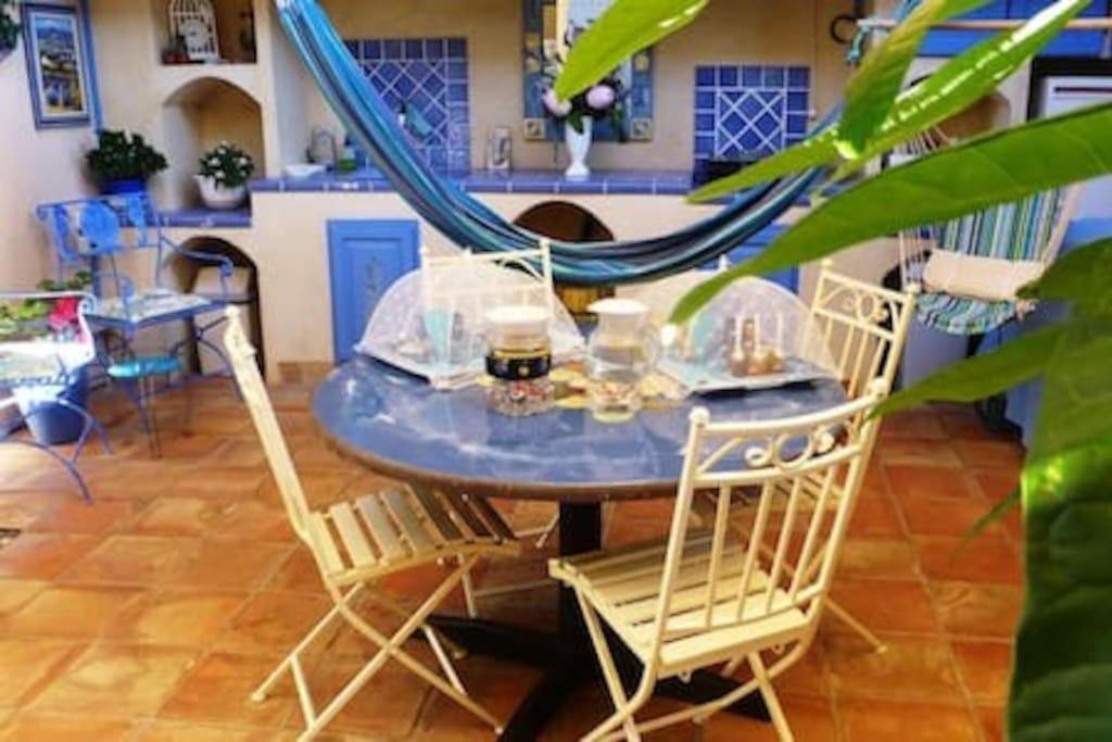 Nouveau ! Chambre D'Hote Insolite Privee " Coeurs De Pirates A Bali En Provence" Spa Sauna Massages Dans Cadre Exotique D'Amenagements Exterieurs D'Exception Ete Comme Hiver Bienvenue !!! กาวาแลร์-ซูร์-แมร์ ภายนอก รูปภาพ