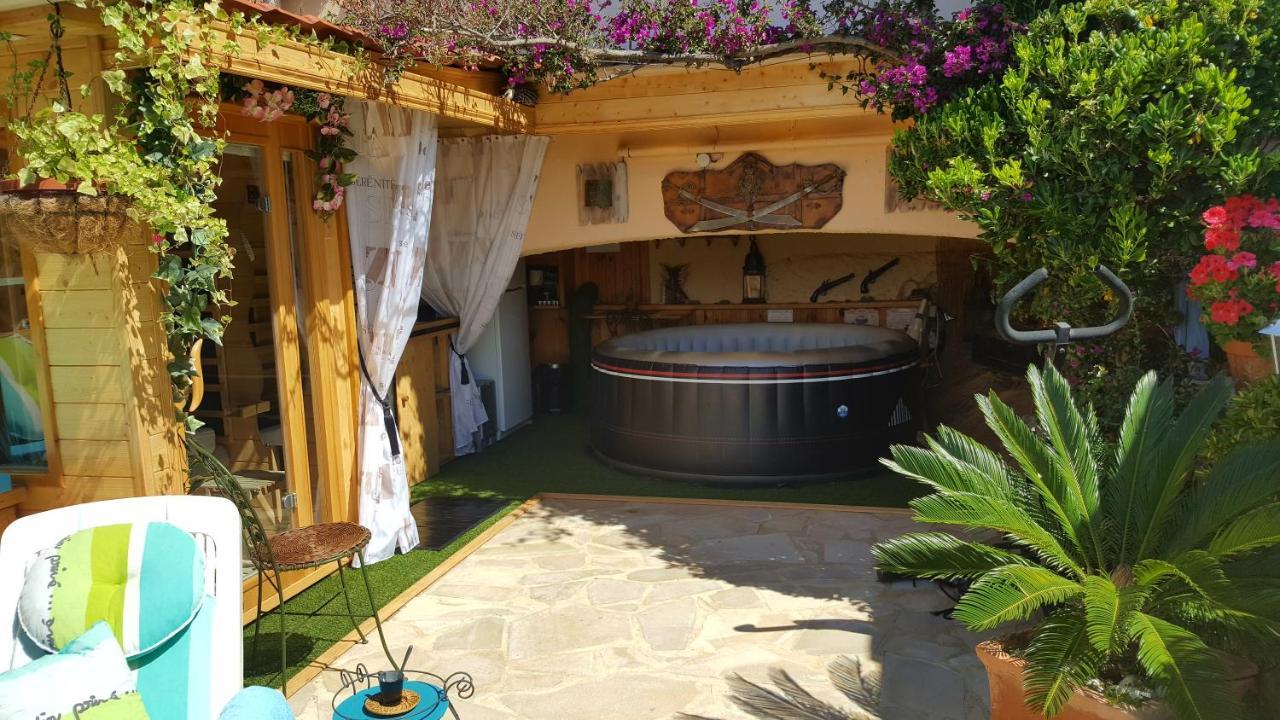 Nouveau ! Chambre D'Hote Insolite Privee " Coeurs De Pirates A Bali En Provence" Spa Sauna Massages Dans Cadre Exotique D'Amenagements Exterieurs D'Exception Ete Comme Hiver Bienvenue !!! กาวาแลร์-ซูร์-แมร์ ภายนอก รูปภาพ